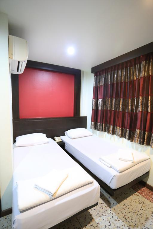 Thara House Hotel Bangkok Kamer foto